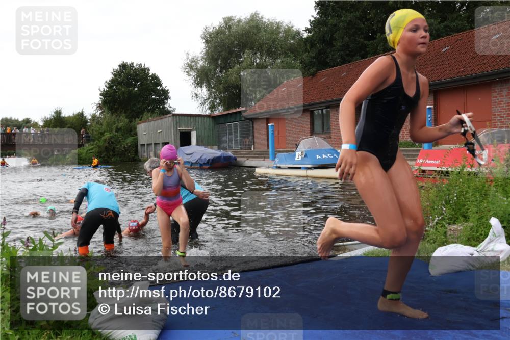 31.08.2025 - Elbe Triathlon Hamburg Luisa Fischer http://msf.ph/oto/8679102 31.08.2025 12:34:59 Schwimmen 1671, 1678, 1684, 1687, 1688, 1696, 1698 meine-sportfotos.de