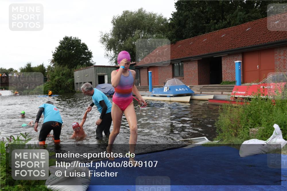 31.08.2025 - Elbe Triathlon Hamburg Luisa Fischer http://msf.ph/oto/8679107 31.08.2025 12:35:00 Schwimmen 1671, 1672, 1678, 1687, 1688, 1696, 1698 meine-sportfotos.de
