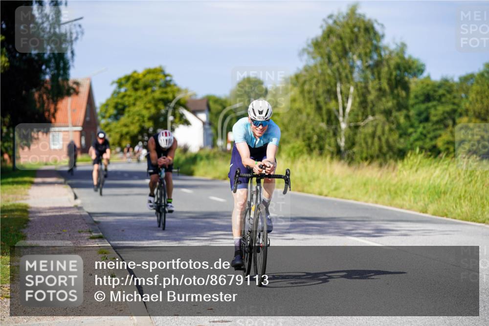 31.08.2025 - Elbe Triathlon Hamburg Michael Burmester http://msf.ph/oto/8679113 31.08.2025 10:37:38 Radfahren 902, 1076, 1287 meine-sportfotos.de