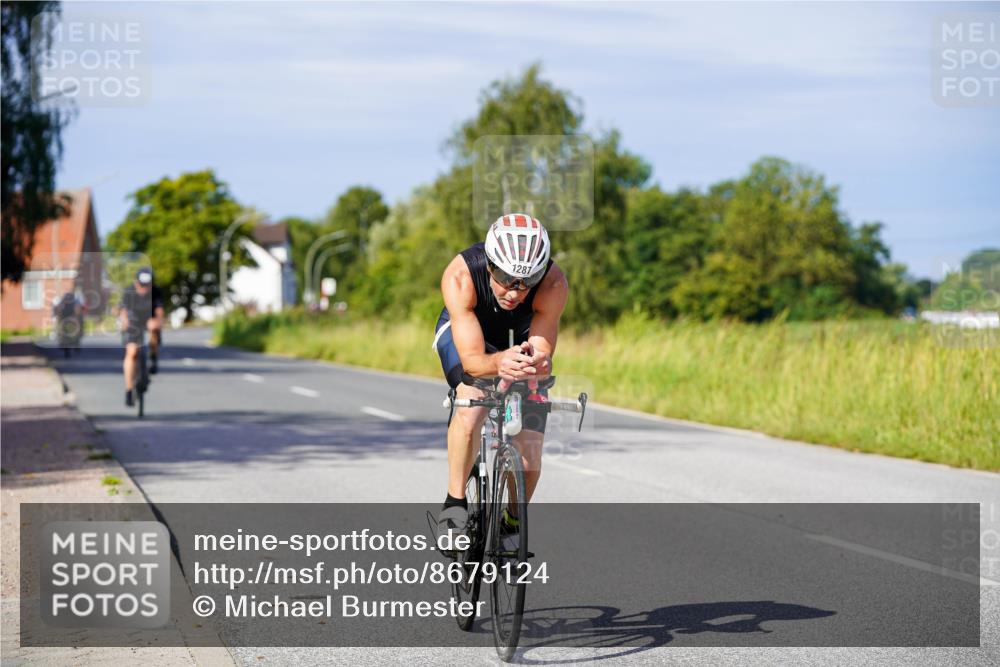31.08.2025 - Elbe Triathlon Hamburg Michael Burmester http://msf.ph/oto/8679124 31.08.2025 10:37:40 Radfahren 902, 1076, 1133, 1287 meine-sportfotos.de