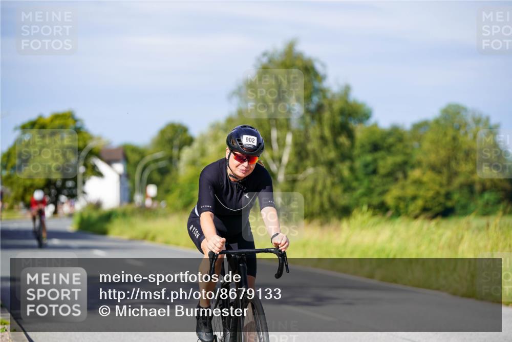 31.08.2025 - Elbe Triathlon Hamburg Michael Burmester http://msf.ph/oto/8679133 31.08.2025 10:37:42 Radfahren 902, 1076, 1133, 1287 meine-sportfotos.de