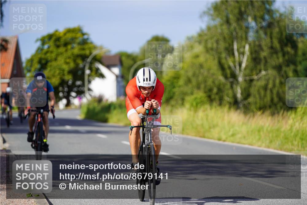 31.08.2025 - Elbe Triathlon Hamburg Michael Burmester http://msf.ph/oto/8679141 31.08.2025 10:37:45 Radfahren 902, 978, 1133 meine-sportfotos.de