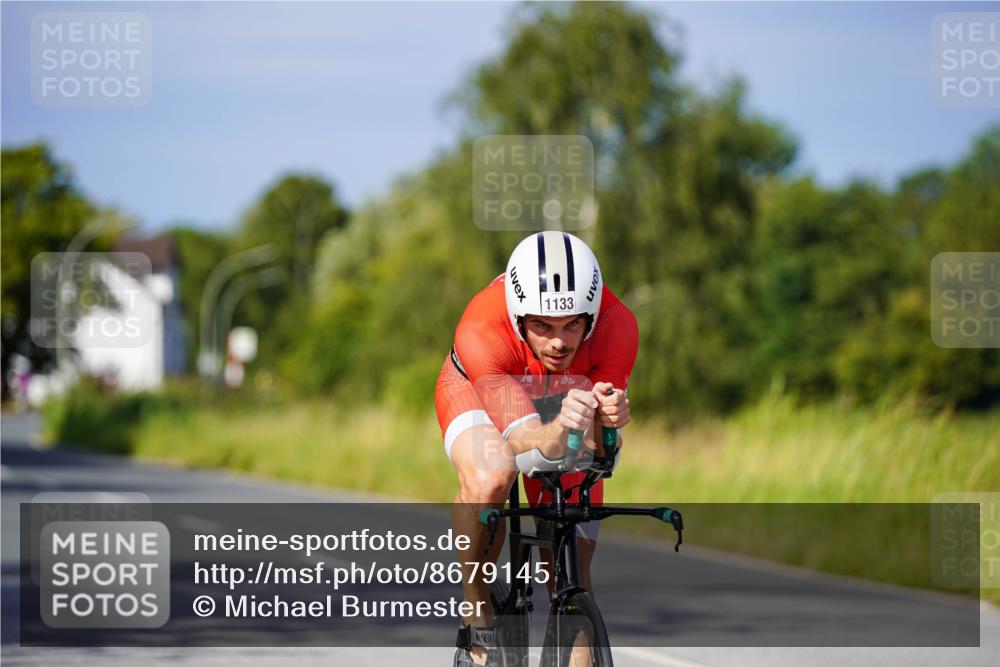 31.08.2025 - Elbe Triathlon Hamburg Michael Burmester http://msf.ph/oto/8679145 31.08.2025 10:37:46 Radfahren 902, 978, 1133 meine-sportfotos.de