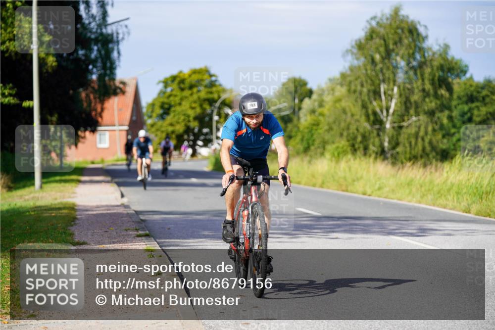 31.08.2025 - Elbe Triathlon Hamburg Michael Burmester http://msf.ph/oto/8679156 31.08.2025 10:37:47 Radfahren 749, 978, 1049, 1133 meine-sportfotos.de