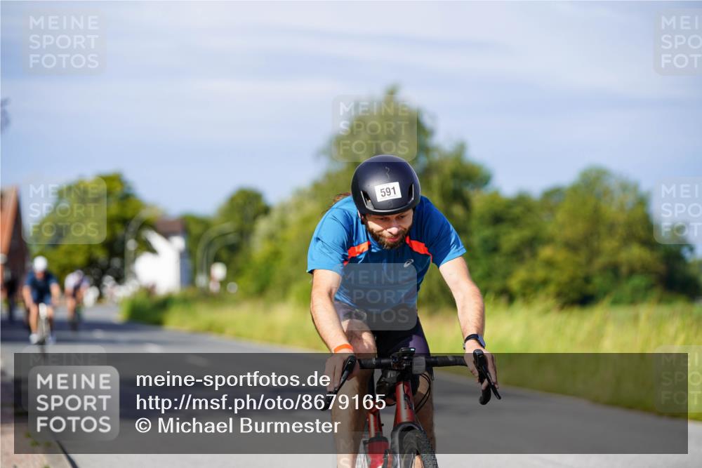 31.08.2025 - Elbe Triathlon Hamburg Michael Burmester http://msf.ph/oto/8679165 31.08.2025 10:37:48 Radfahren 749, 978, 1049, 1133 meine-sportfotos.de
