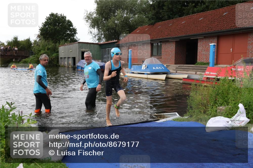 31.08.2025 - Elbe Triathlon Hamburg Luisa Fischer http://msf.ph/oto/8679177 31.08.2025 12:35:37 Schwimmen 1667 meine-sportfotos.de