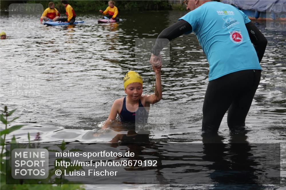 31.08.2025 - Elbe Triathlon Hamburg Luisa Fischer http://msf.ph/oto/8679192 31.08.2025 12:36:02 Schwimmen 1699 meine-sportfotos.de
