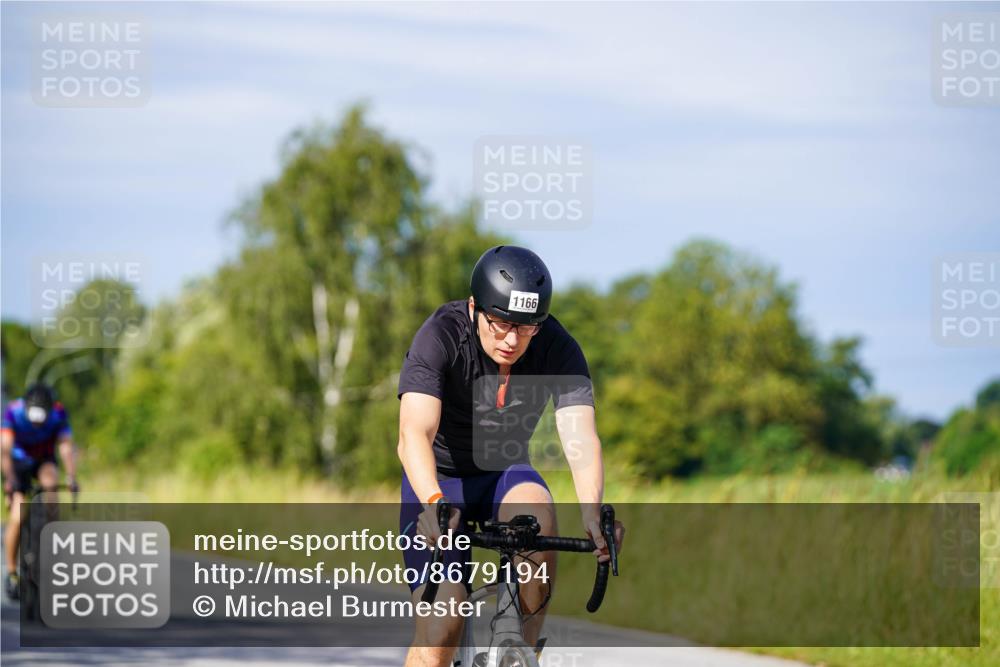 31.08.2025 - Elbe Triathlon Hamburg Michael Burmester http://msf.ph/oto/8679194 31.08.2025 10:37:59 Radfahren 950, 1051, 1070, 1088, 1166, 1315 meine-sportfotos.de