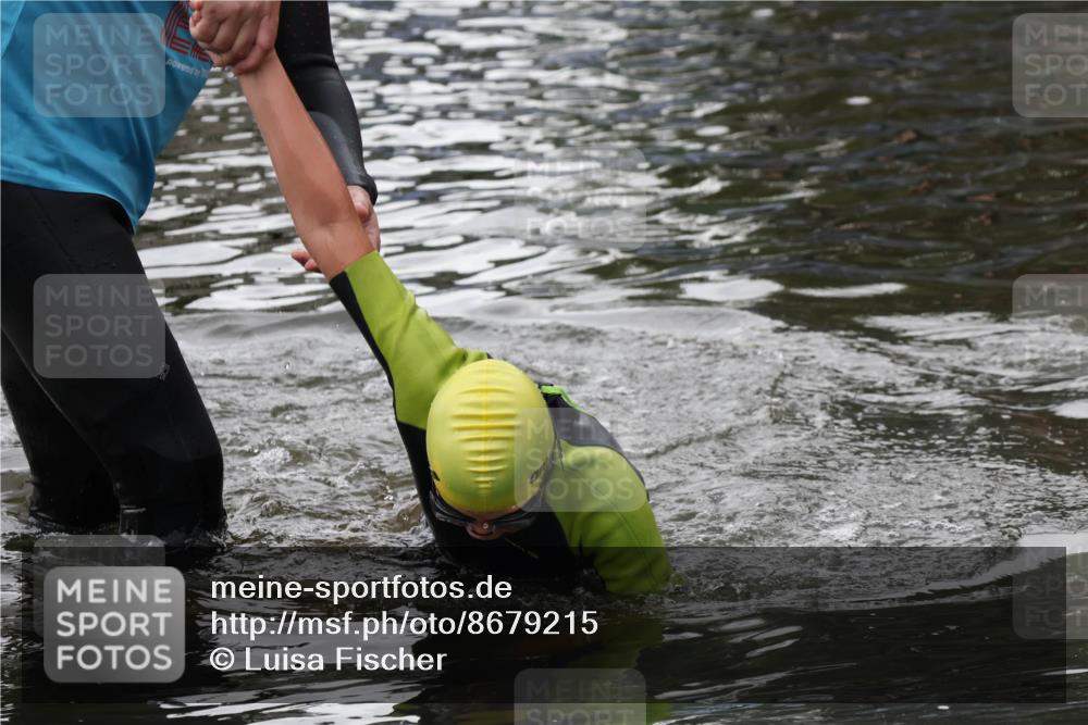 31.08.2025 - Elbe Triathlon Hamburg Luisa Fischer http://msf.ph/oto/8679215 31.08.2025 12:36:33 Schwimmen 1682 meine-sportfotos.de