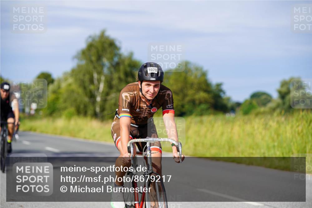 31.08.2025 - Elbe Triathlon Hamburg Michael Burmester http://msf.ph/oto/8679217 31.08.2025 10:38:01 Radfahren 950, 1051, 1070, 1088, 1166, 1315 meine-sportfotos.de