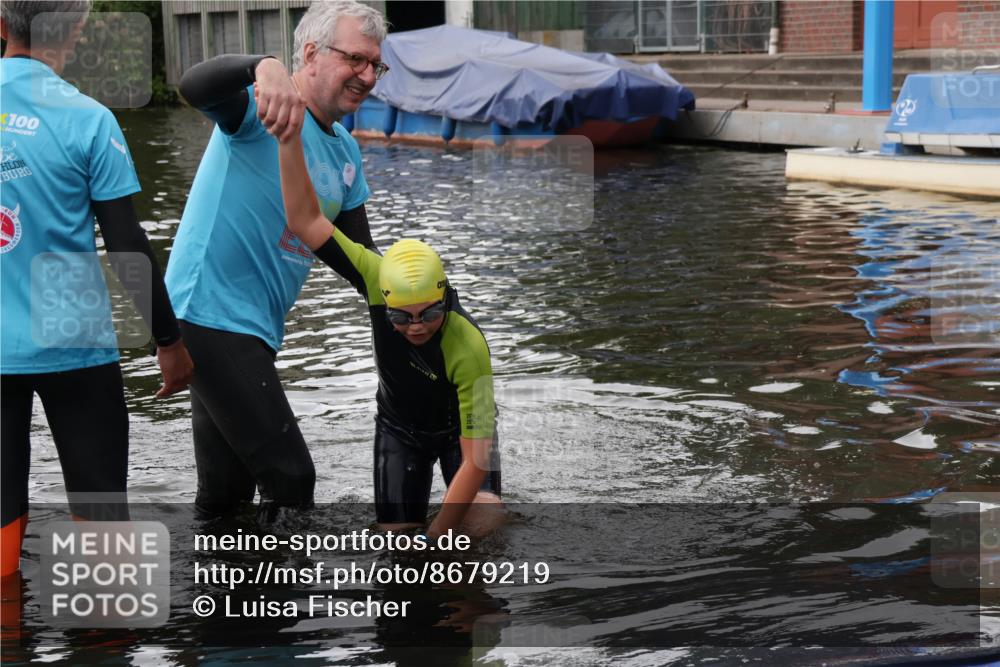 31.08.2025 - Elbe Triathlon Hamburg Luisa Fischer http://msf.ph/oto/8679219 31.08.2025 12:36:34 Schwimmen 1682 meine-sportfotos.de