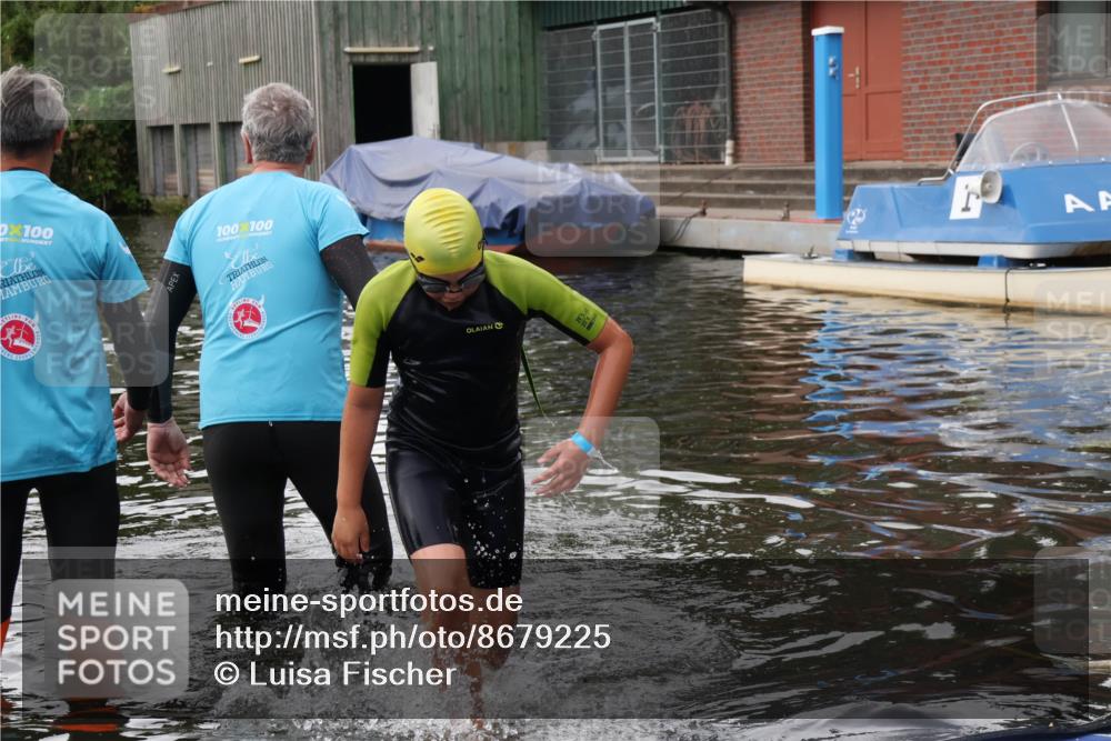 31.08.2025 - Elbe Triathlon Hamburg Luisa Fischer http://msf.ph/oto/8679225 31.08.2025 12:36:35 Schwimmen 1682 meine-sportfotos.de