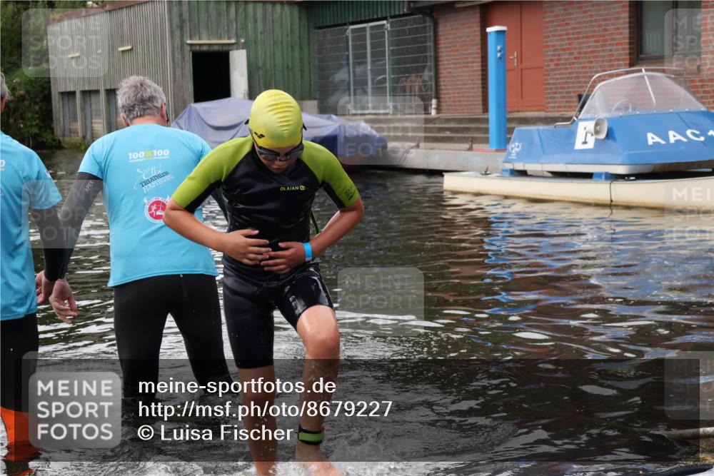 31.08.2025 - Elbe Triathlon Hamburg Luisa Fischer http://msf.ph/oto/8679227 31.08.2025 12:36:36 Schwimmen 1682 meine-sportfotos.de
