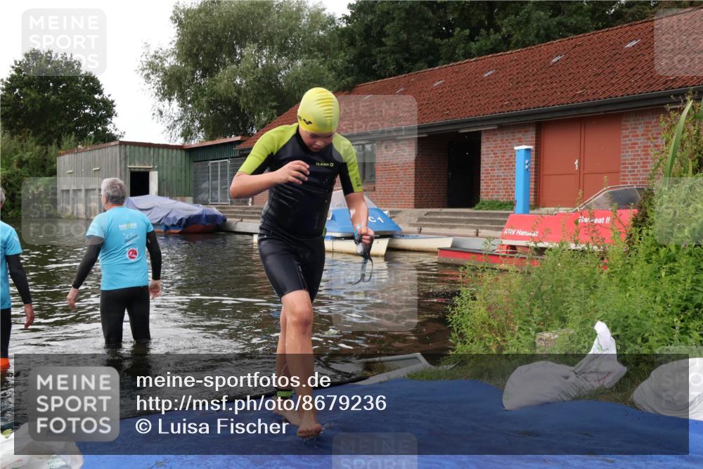 31.08.2025 - Elbe Triathlon Hamburg Luisa Fischer http://msf.ph/oto/8679236 31.08.2025 12:36:37 Schwimmen 1682 meine-sportfotos.de
