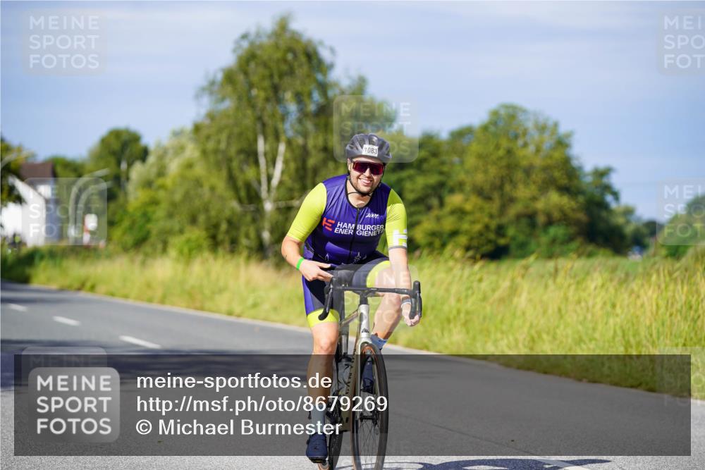 31.08.2025 - Elbe Triathlon Hamburg Michael Burmester http://msf.ph/oto/8679269 31.08.2025 10:38:12 Radfahren 824, 879, 981, 1016, 1047, 1048, 1083, 1152 meine-sportfotos.de