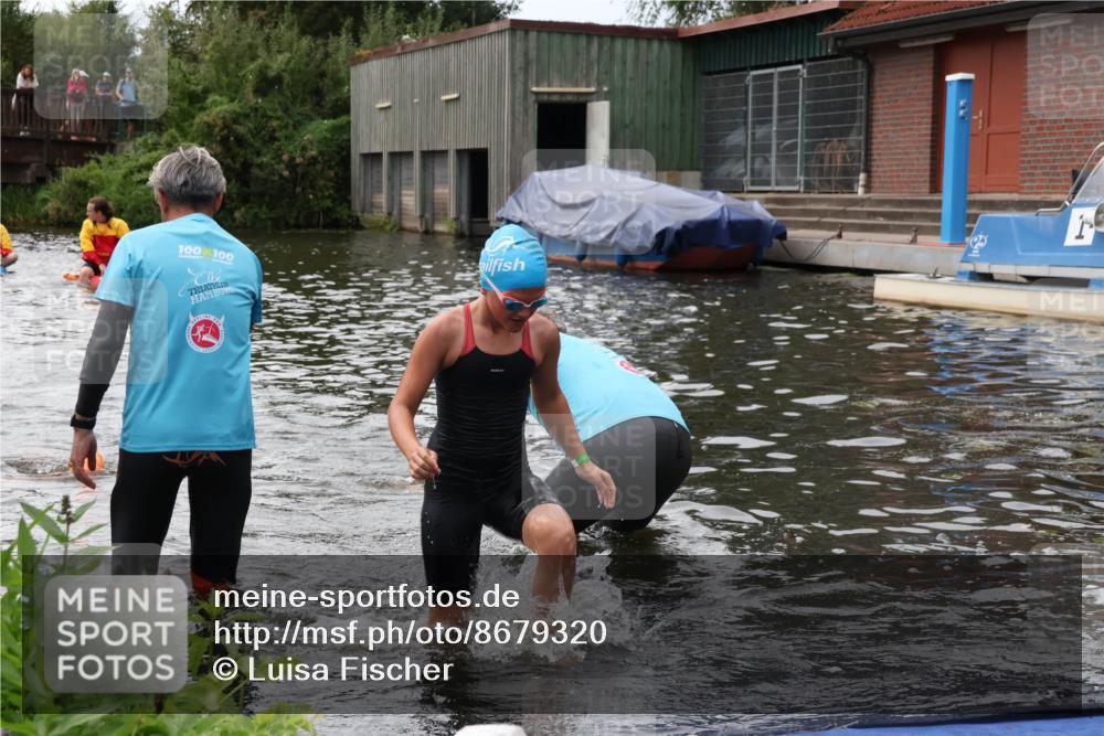 31.08.2025 - Elbe Triathlon Hamburg Luisa Fischer http://msf.ph/oto/8679320 31.08.2025 12:47:09 Schwimmen 1705, 1707, 1713, 1722, 1723, 1725 meine-sportfotos.de