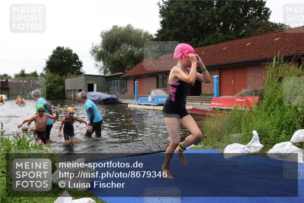 31.08.2025 - Elbe Triathlon Hamburg Luisa Fischer http://msf.ph/oto/8679346 31.08.2025 12:47:14 Schwimmen 1705, 1707, 1709, 1713, 1725 meine-sportfotos.de