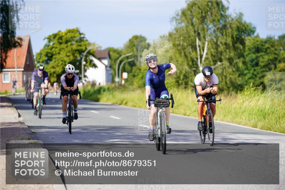 31.08.2025 - Elbe Triathlon Hamburg Michael Burmester http://msf.ph/oto/8679351 31.08.2025 10:38:28 Radfahren 783, 790, 795, 942, 971, 1077, 1106, 1109 meine-sportfotos.de