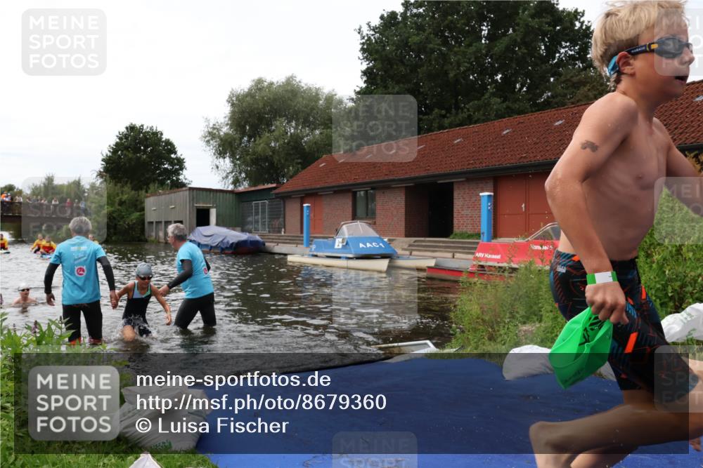 31.08.2025 - Elbe Triathlon Hamburg Luisa Fischer http://msf.ph/oto/8679360 31.08.2025 12:47:17 Schwimmen 1705, 1707, 1709, 1713, 1725 meine-sportfotos.de