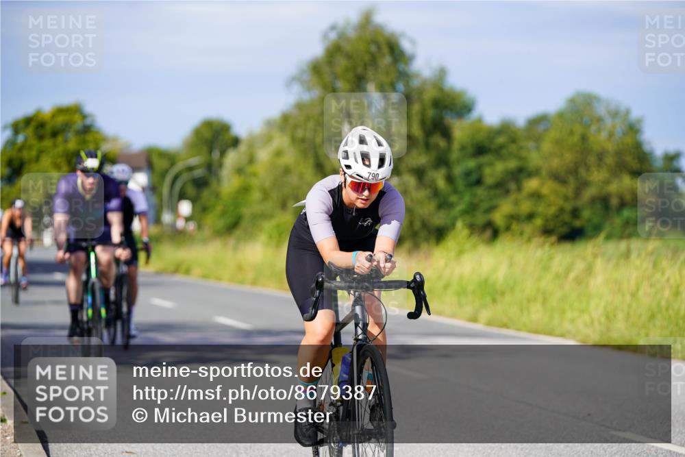 31.08.2025 - Elbe Triathlon Hamburg Michael Burmester http://msf.ph/oto/8679387 31.08.2025 10:38:31 Radfahren 783, 790, 795, 899, 971, 1077, 1109 meine-sportfotos.de