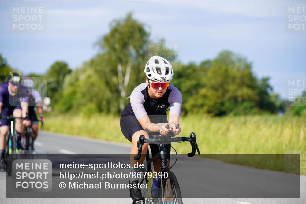 31.08.2025 - Elbe Triathlon Hamburg Michael Burmester http://msf.ph/oto/8679390 31.08.2025 10:38:31 Radfahren 783, 790, 795, 899, 971, 1077, 1109 meine-sportfotos.de