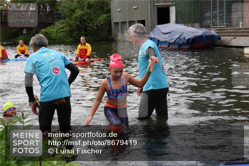 31.08.2025 - Elbe Triathlon Hamburg Luisa Fischer http://msf.ph/oto/8679419 31.08.2025 12:47:41 Schwimmen 1708, 1715, 1716, 1717, 1718, 1721 meine-sportfotos.de