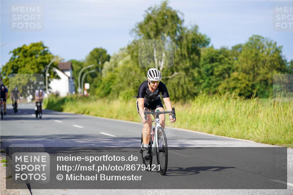 31.08.2025 - Elbe Triathlon Hamburg Michael Burmester http://msf.ph/oto/8679421 31.08.2025 10:38:35 Radfahren 795, 899, 971, 972, 1077, 1201, 1274 meine-sportfotos.de