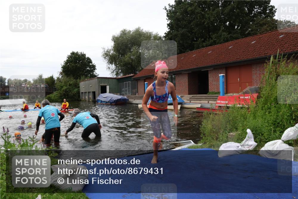 31.08.2025 - Elbe Triathlon Hamburg Luisa Fischer http://msf.ph/oto/8679431 31.08.2025 12:47:43 Schwimmen 1700, 1702, 1708, 1715, 1716, 1717, 1718 meine-sportfotos.de
