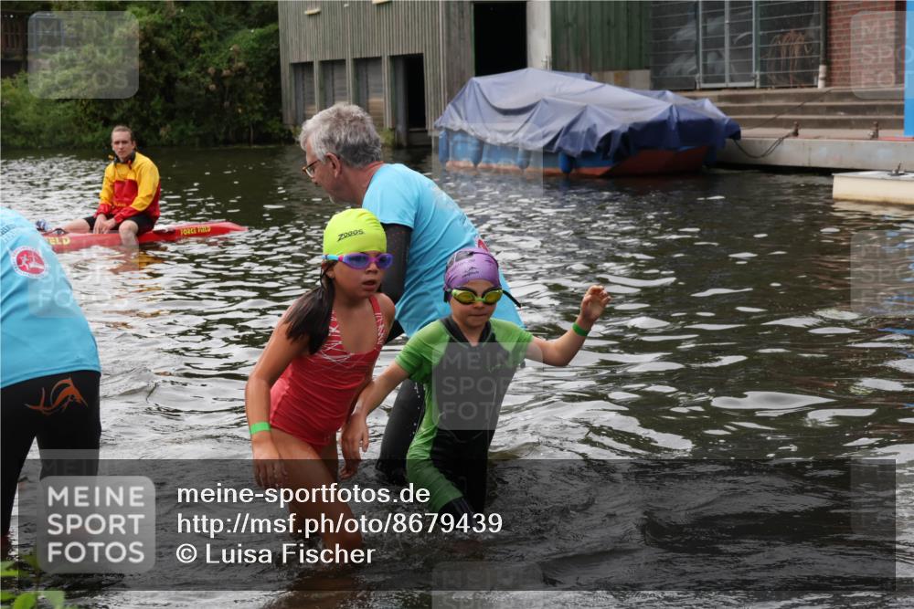 31.08.2025 - Elbe Triathlon Hamburg Luisa Fischer http://msf.ph/oto/8679439 31.08.2025 12:47:46 Schwimmen 1700, 1702, 1708, 1716, 1717, 1718 meine-sportfotos.de