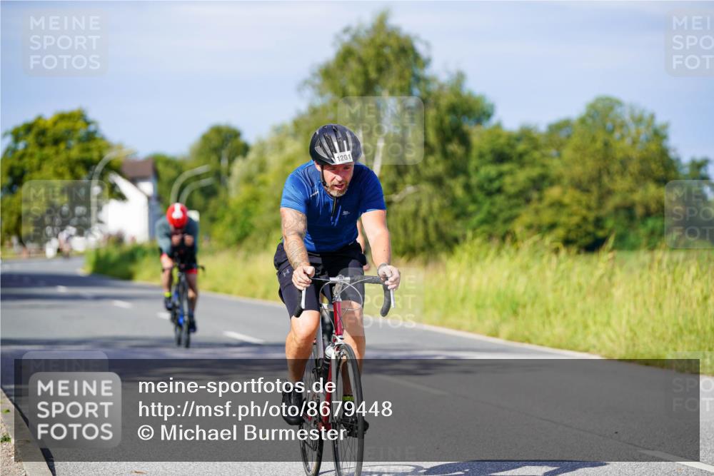 31.08.2025 - Elbe Triathlon Hamburg Michael Burmester http://msf.ph/oto/8679448 31.08.2025 10:38:40 Radfahren 634, 771, 972, 1201, 1274 meine-sportfotos.de