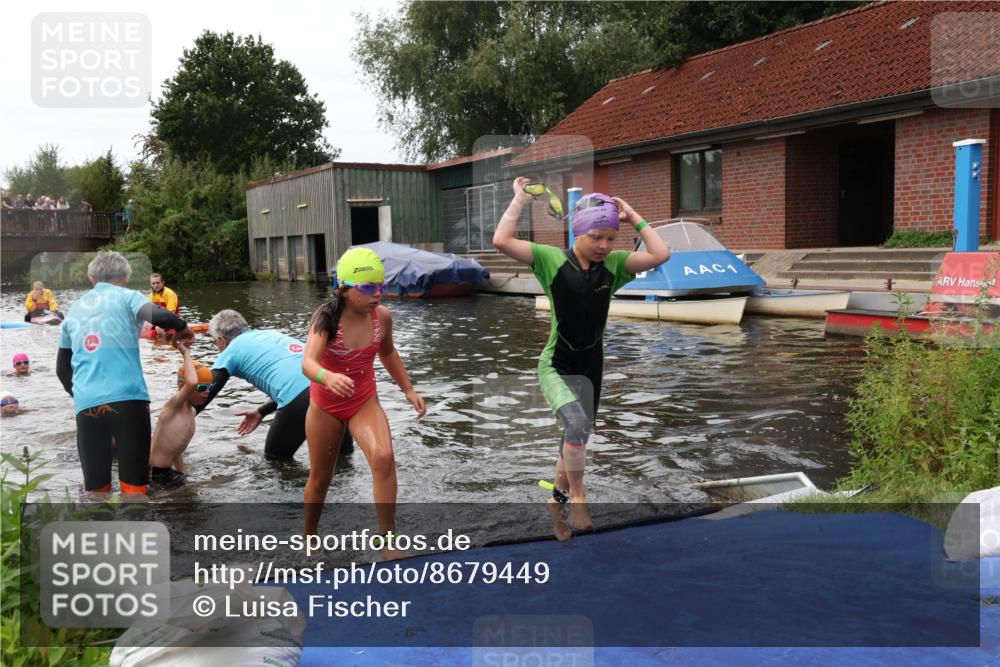 31.08.2025 - Elbe Triathlon Hamburg Luisa Fischer http://msf.ph/oto/8679449 31.08.2025 12:47:48 Schwimmen 1700, 1702, 1708, 1710, 1716, 1717, 1719 meine-sportfotos.de