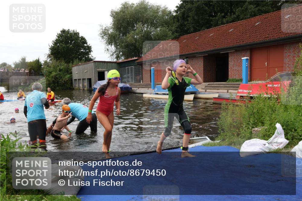 31.08.2025 - Elbe Triathlon Hamburg Luisa Fischer http://msf.ph/oto/8679450 31.08.2025 12:47:48 Schwimmen 1700, 1702, 1708, 1710, 1716, 1717, 1719 meine-sportfotos.de