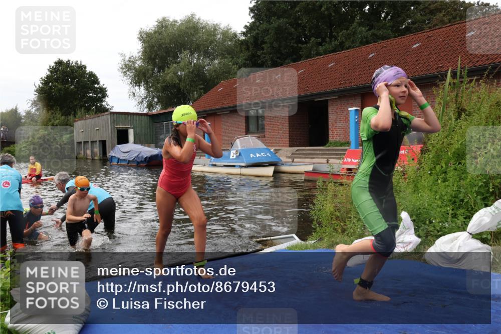 31.08.2025 - Elbe Triathlon Hamburg Luisa Fischer http://msf.ph/oto/8679453 31.08.2025 12:47:49 Schwimmen 1700, 1702, 1708, 1710, 1716, 1717, 1719 meine-sportfotos.de