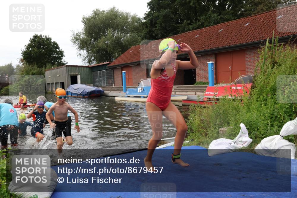 31.08.2025 - Elbe Triathlon Hamburg Luisa Fischer http://msf.ph/oto/8679457 31.08.2025 12:47:50 Schwimmen 1700, 1702, 1708, 1710, 1716, 1717, 1719 meine-sportfotos.de