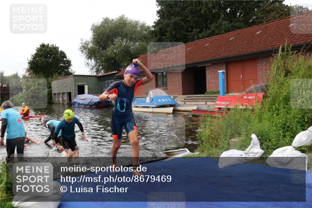 31.08.2025 - Elbe Triathlon Hamburg Luisa Fischer http://msf.ph/oto/8679469 31.08.2025 12:47:52 Schwimmen 1700, 1702, 1708, 1710, 1716, 1717, 1719 meine-sportfotos.de