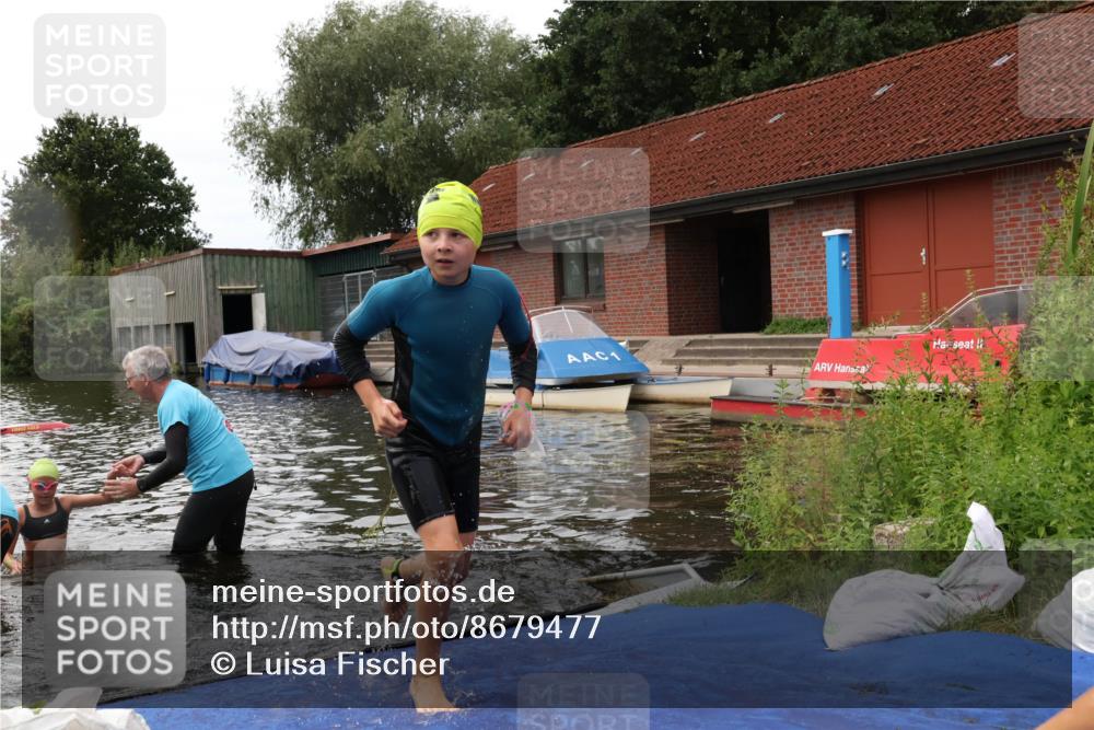 31.08.2025 - Elbe Triathlon Hamburg Luisa Fischer http://msf.ph/oto/8679477 31.08.2025 12:47:53 Schwimmen 1700, 1702, 1708, 1710, 1717, 1719 meine-sportfotos.de
