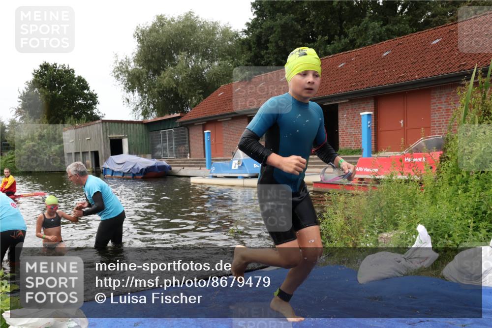 31.08.2025 - Elbe Triathlon Hamburg Luisa Fischer http://msf.ph/oto/8679479 31.08.2025 12:47:54 Schwimmen 1700, 1702, 1708, 1710, 1719 meine-sportfotos.de
