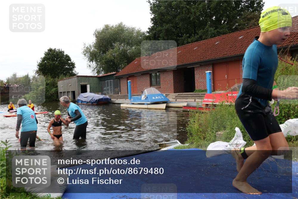 31.08.2025 - Elbe Triathlon Hamburg Luisa Fischer http://msf.ph/oto/8679480 31.08.2025 12:47:54 Schwimmen 1700, 1702, 1708, 1710, 1719 meine-sportfotos.de