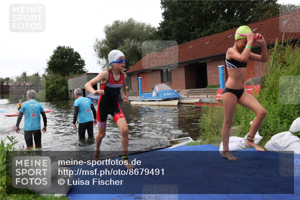 31.08.2025 - Elbe Triathlon Hamburg Luisa Fischer http://msf.ph/oto/8679491 31.08.2025 12:47:57 Schwimmen 1700, 1710, 1719, 1720 meine-sportfotos.de