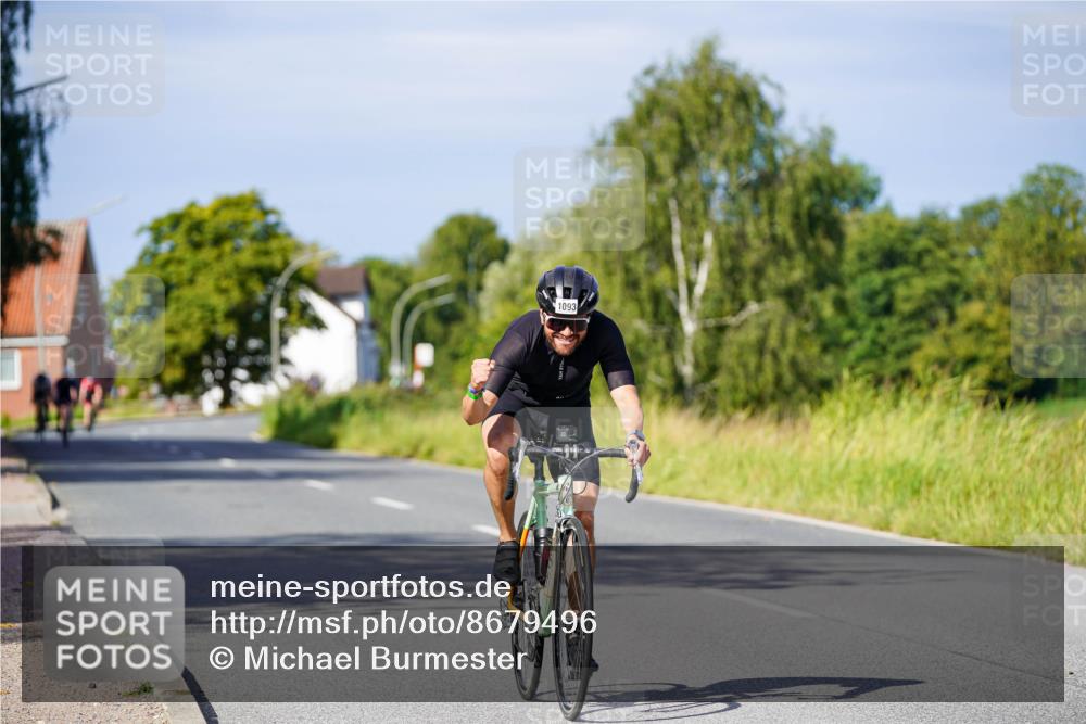 31.08.2025 - Elbe Triathlon Hamburg Michael Burmester http://msf.ph/oto/8679496 31.08.2025 10:38:49 Radfahren 1093, 1291 meine-sportfotos.de