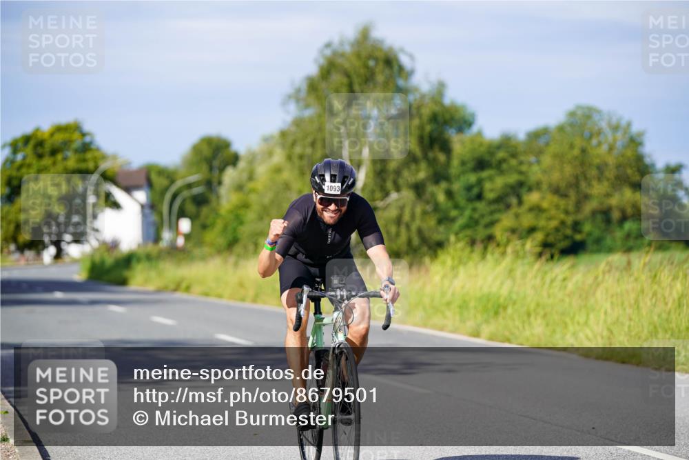 31.08.2025 - Elbe Triathlon Hamburg Michael Burmester http://msf.ph/oto/8679501 31.08.2025 10:38:49 Radfahren 1093, 1291 meine-sportfotos.de