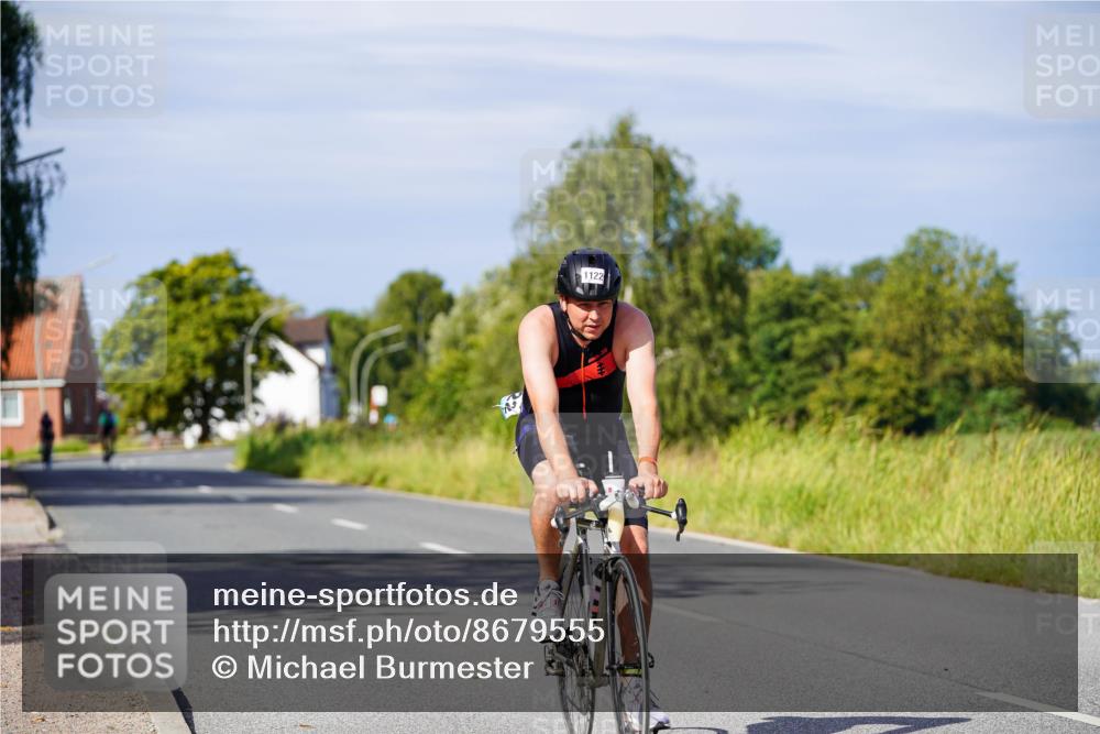 31.08.2025 - Elbe Triathlon Hamburg Michael Burmester http://msf.ph/oto/8679555 31.08.2025 10:39:03 Radfahren 995, 996, 1122 meine-sportfotos.de