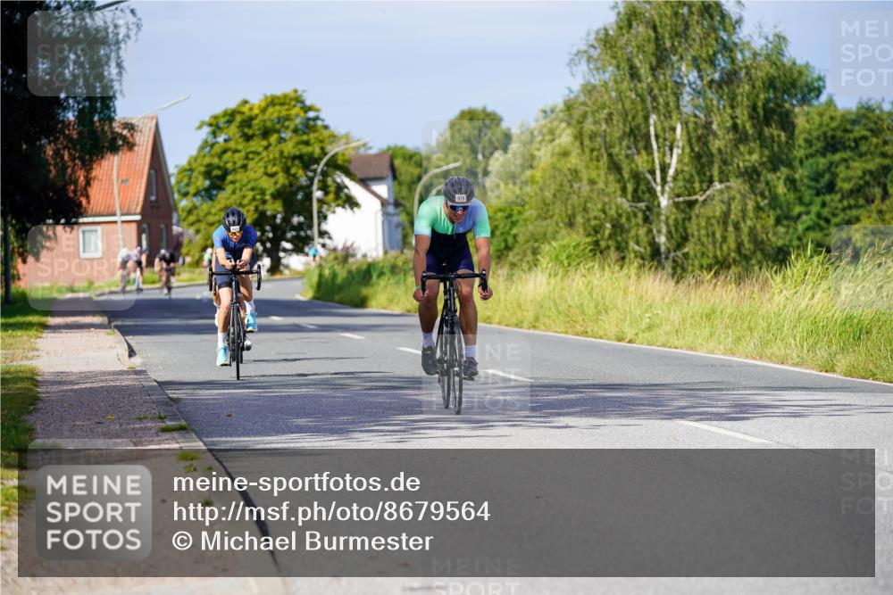 31.08.2025 - Elbe Triathlon Hamburg Michael Burmester http://msf.ph/oto/8679564 31.08.2025 10:39:11 Radfahren 842, 871, 979 meine-sportfotos.de