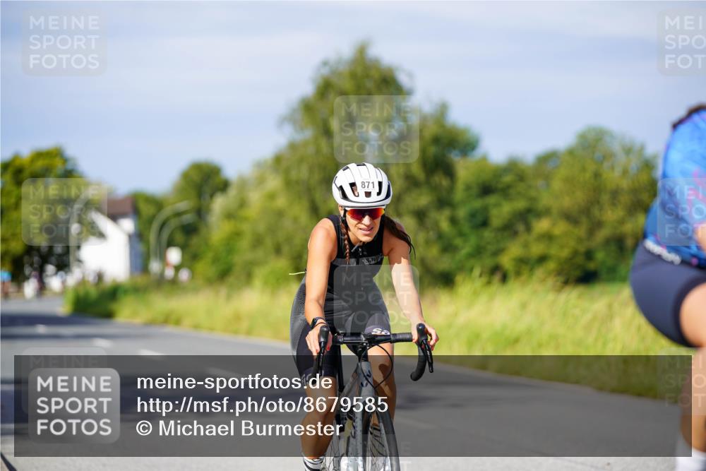 31.08.2025 - Elbe Triathlon Hamburg Michael Burmester http://msf.ph/oto/8679585 31.08.2025 10:39:15 Radfahren 842, 871, 979, 1278 meine-sportfotos.de
