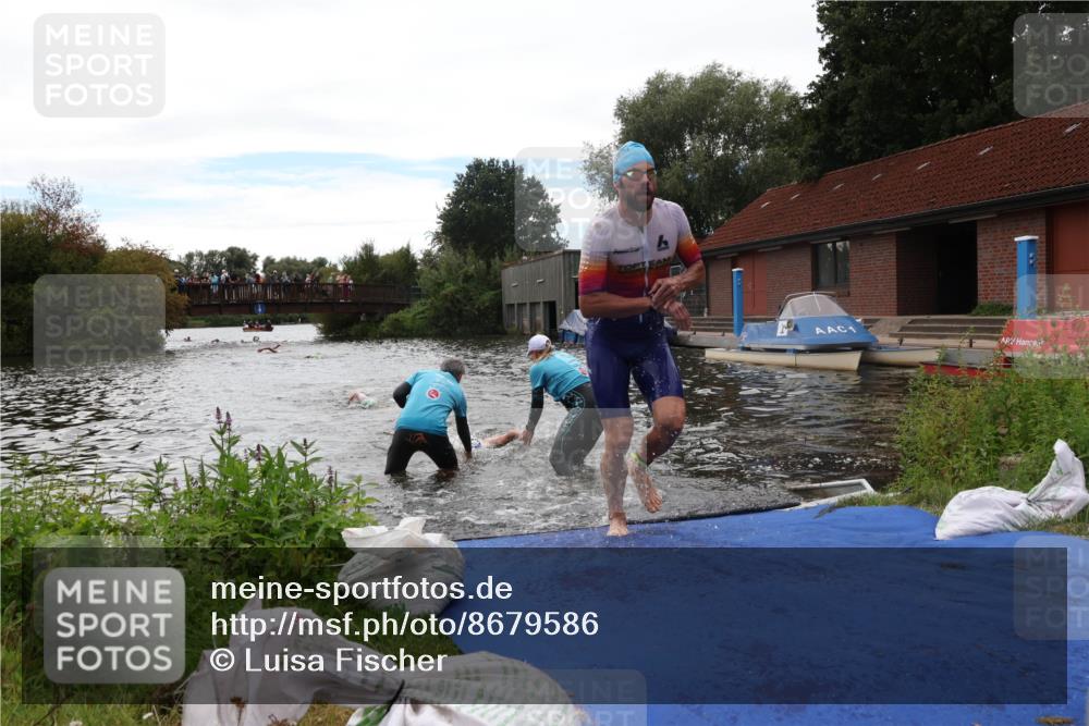 31.08.2025 - Elbe Triathlon Hamburg Luisa Fischer http://msf.ph/oto/8679586 31.08.2025 14:02:59 Schwimmen 122, 148, 160 meine-sportfotos.de