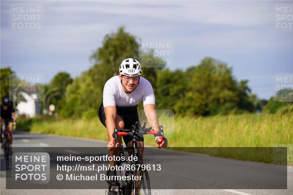 31.08.2025 - Elbe Triathlon Hamburg Michael Burmester http://msf.ph/oto/8679613 31.08.2025 10:39:23 Radfahren 945, 1031, 1065, 1092, 1258, 1278 meine-sportfotos.de