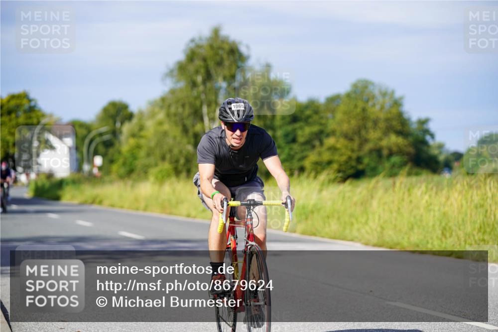 31.08.2025 - Elbe Triathlon Hamburg Michael Burmester http://msf.ph/oto/8679624 31.08.2025 10:39:25 Radfahren 945, 1031, 1065, 1092, 1258, 1265, 1278 meine-sportfotos.de