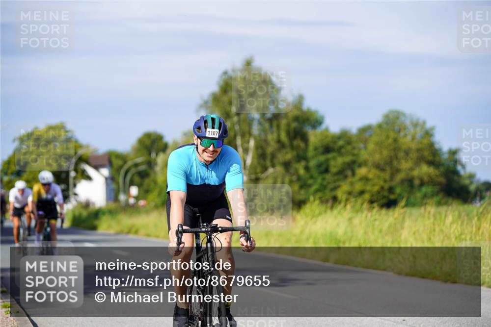31.08.2025 - Elbe Triathlon Hamburg Michael Burmester http://msf.ph/oto/8679655 31.08.2025 10:39:33 Radfahren 812, 836, 945, 1037, 1091, 1107, 1265 meine-sportfotos.de