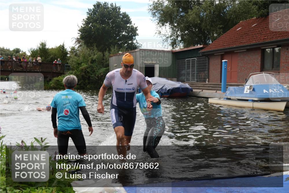 31.08.2025 - Elbe Triathlon Hamburg Luisa Fischer http://msf.ph/oto/8679662 31.08.2025 14:03:41 Schwimmen 136 meine-sportfotos.de