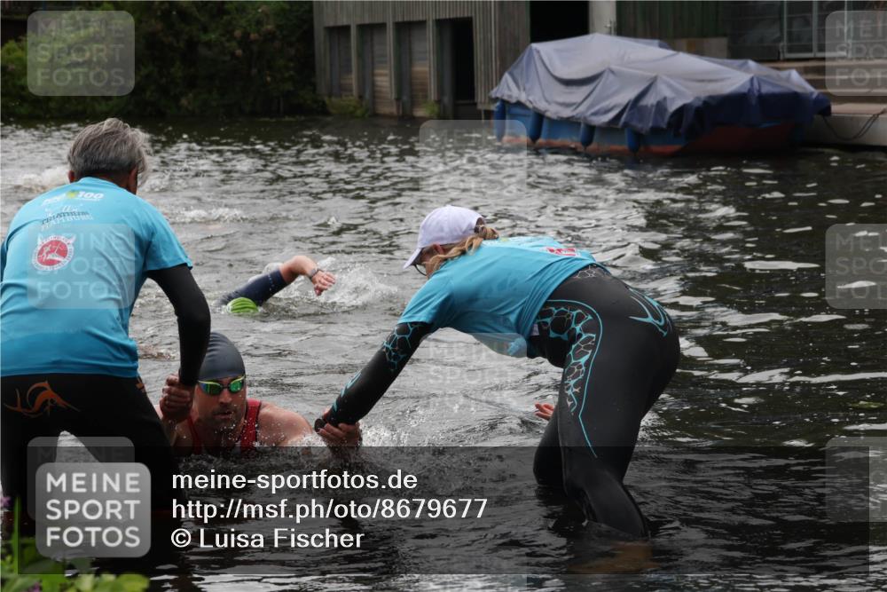 31.08.2025 - Elbe Triathlon Hamburg Luisa Fischer http://msf.ph/oto/8679677 31.08.2025 14:03:52 Schwimmen 131, 139, 163 meine-sportfotos.de